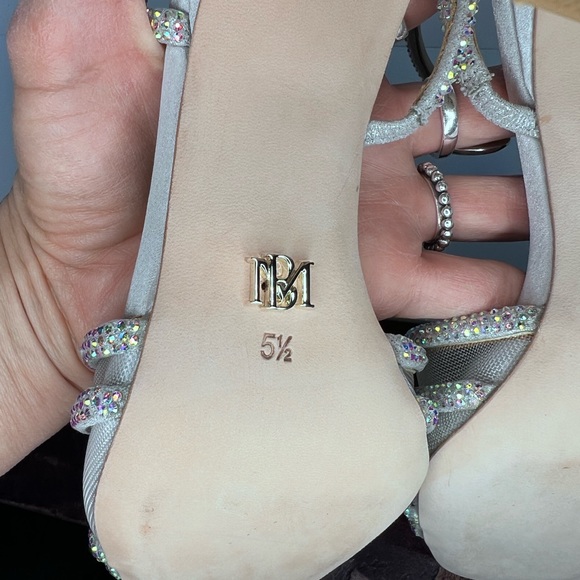 NWB Badgley Mischka Brand
Hey Open Toe Block Heel - Picture 12 of 13